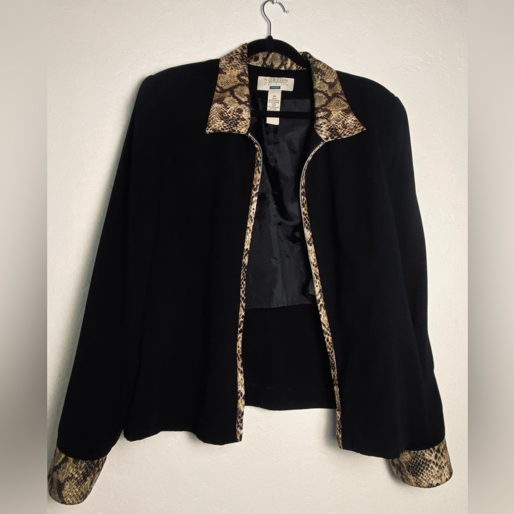 Norton McNaughton Jacket Women Sz 18 Black Snake Print Trim Career & Casual Wear
